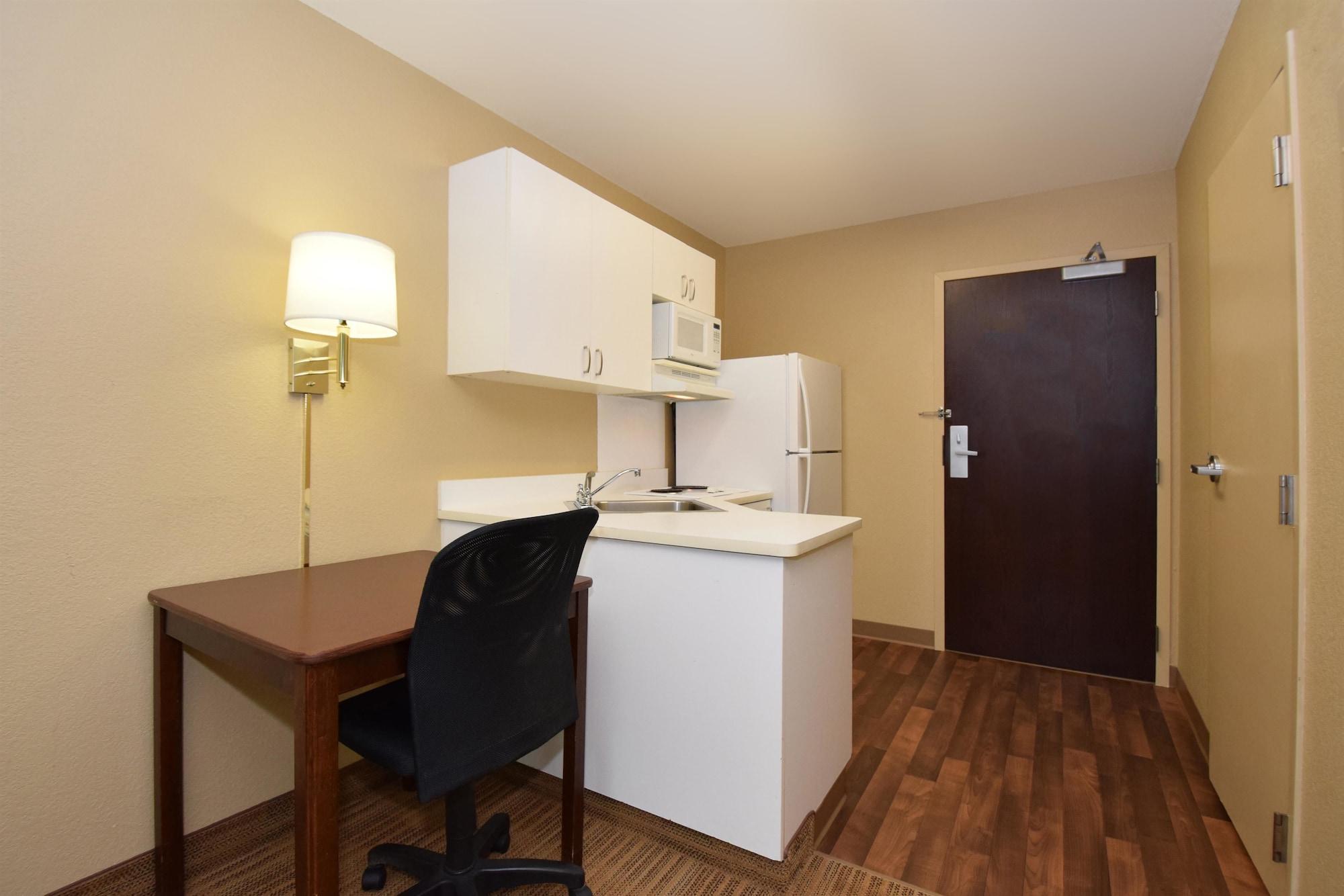 Extended Stay America Select Suites - Austin - Northwest - Lakeline Mall Exterior photo
