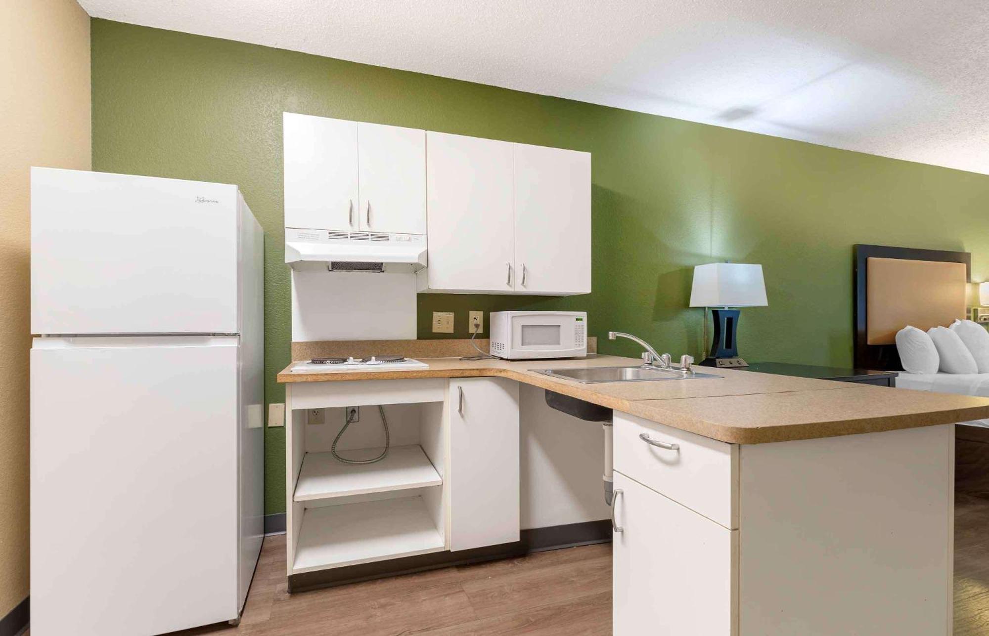 Extended Stay America Select Suites - Austin - Northwest - Lakeline Mall Exterior photo