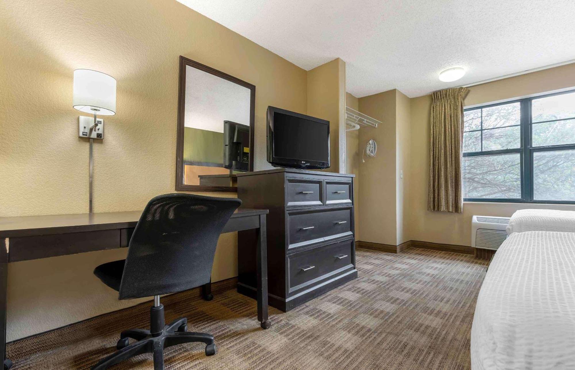 Extended Stay America Select Suites - Austin - Northwest - Lakeline Mall Exterior photo