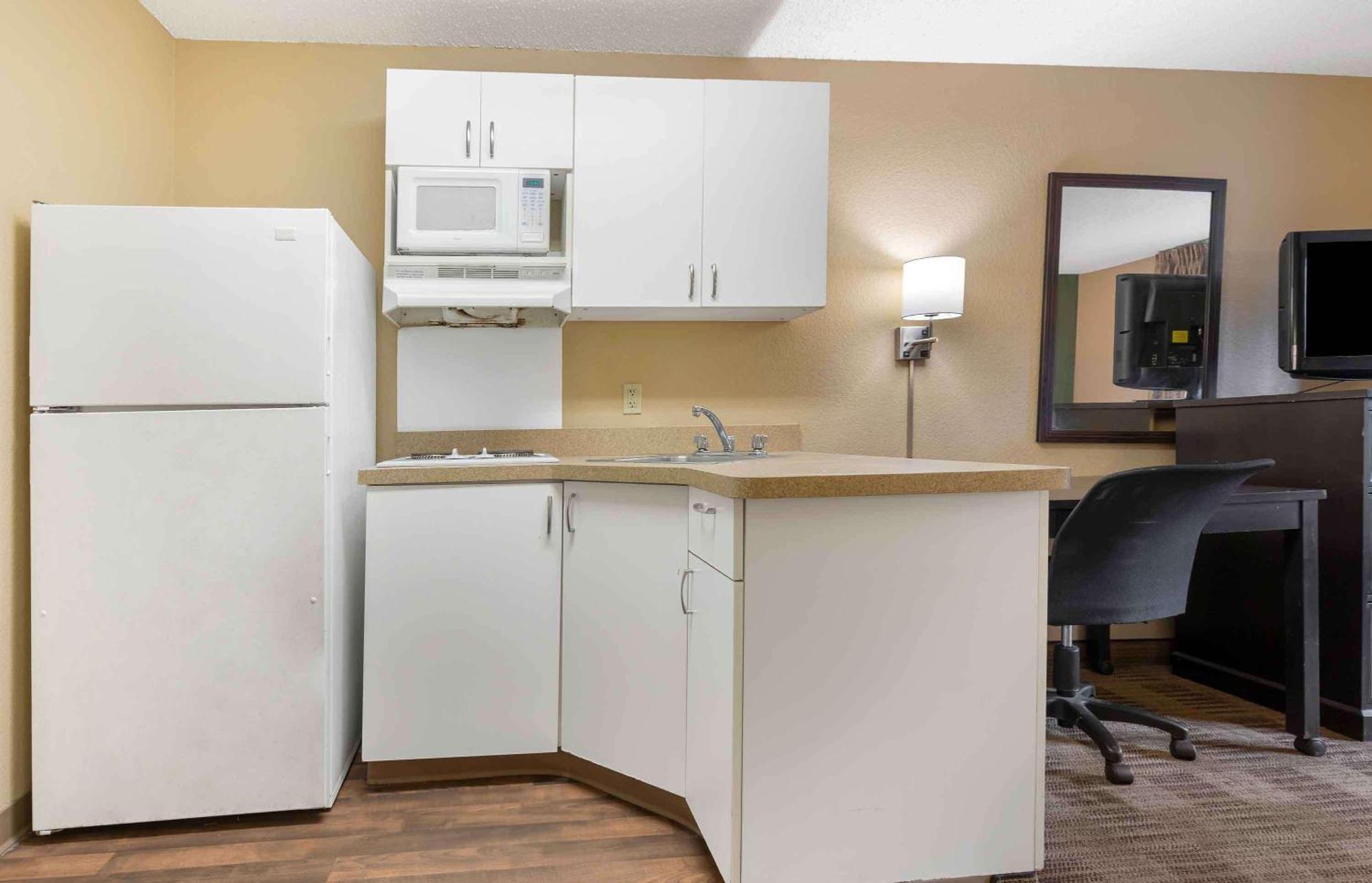 Extended Stay America Select Suites - Austin - Northwest - Lakeline Mall Exterior photo