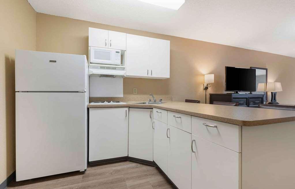 Extended Stay America Select Suites - Austin - Northwest - Lakeline Mall Room photo
